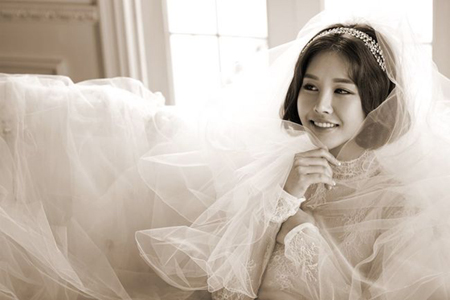 【公式】パク・ウンジ、在米韓国人の会社員と結婚を発表＝”純白のドレス写真”を電撃公開