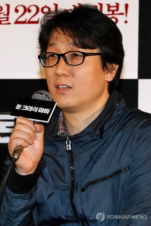 映画監督のキム・ヨンハン、妻を暴行の容疑で提訴