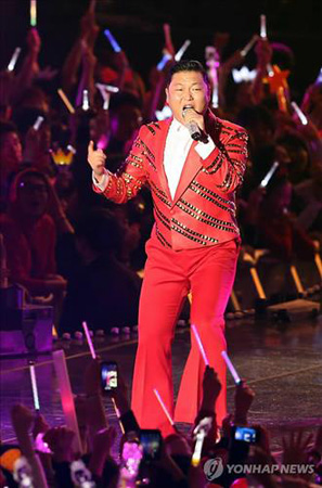 PSY、米ラテン歌手のアルバムに韓国語ラップで参加