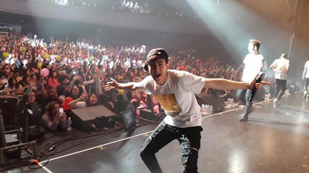 「2PM」ニックン、シカゴコンサートで狂乱のダンス!?