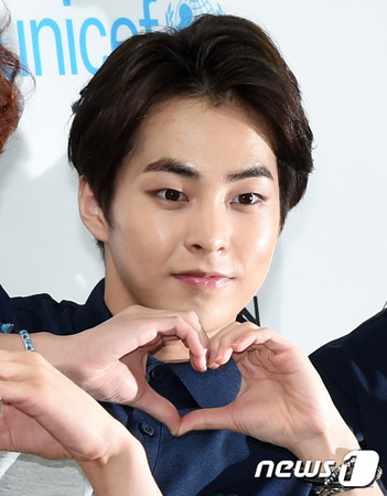 「EXO」XIUMIN、「キム・ソンダル」で映画デビュー…3歳年下俳優ユ・スンホの弟役