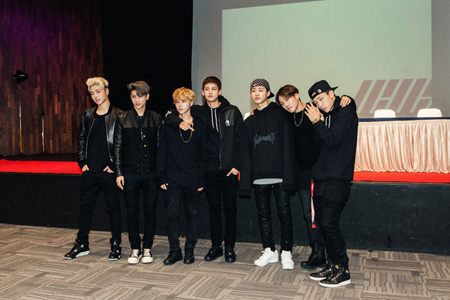 「iKON」、デビューハーフアルバム発売記念サイン会を開催