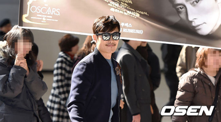イ・ビョンホン、韓国俳優初となる「第88回アカデミー賞」授賞式出席のため出国