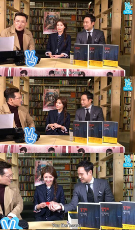 女優ハ・ジウォン、「命を賭けて恋愛するほどの男性を待っている」ネット放送で明かす