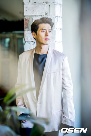 ヒョンビン 450_hyunbin1-1.jpg