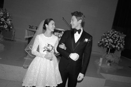 【公式】Rain(ピ)＆キム・テヒ、結婚式の写真を公開