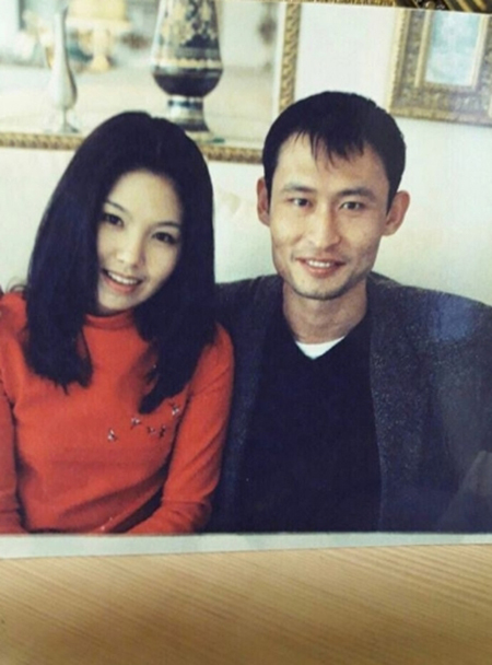 故イ・ウンジュ（女優）、死去から12年… 事務所代表と笑顔の写真公開