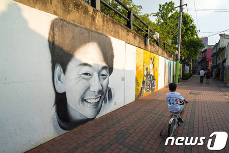 歌手故キム・グァンソクの一人娘、10年前に死亡していた＝韓国警察