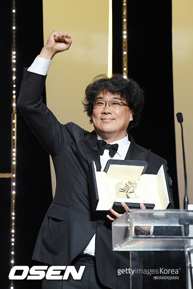 ポン・ジュノ監督「パラサイト」、韓国映画史上初！　カンヌで最高賞パルムドールを受賞