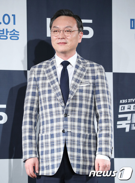 韓国人俳優が「安倍嫌い」発言… 母親との会話内容をSNSで公開