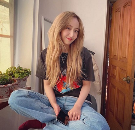 GFRIEND」シンビ、カムバック前に見せた「余裕の美」 | K-POP、韓国