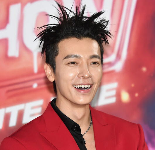 公式」SUPER JUNIORドンヘ、デビュー後初のソロデビュー…2月末発売予定