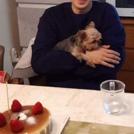 俳優チェ・ウシク、本日（3/26）誕生日を迎えSNSで感謝のコメント…愛犬との写真も話題に