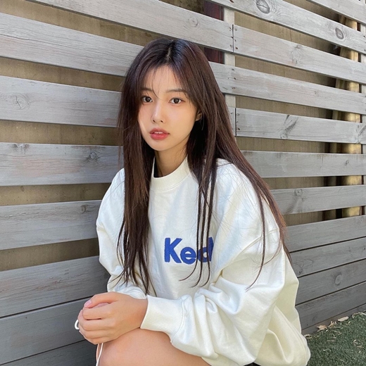 カン・へウォン(元IZ*ONE)、圧倒的な美貌でファンを魅了…新Webドラマ