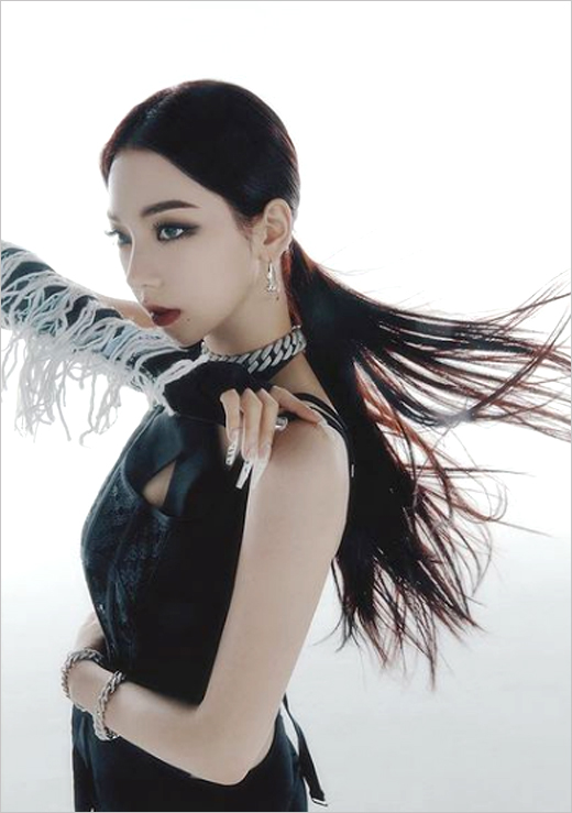 ガールグループ「aespa」KARINA（カリナ）、ついに公開された「幻覚