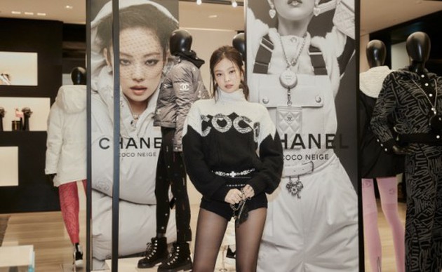 【BLACKPINKジェニー着用★】シャネル♡ジャケット 通称“歩く人間シャネル”♡ BLACKPINKジェニーが着こなすシャネル