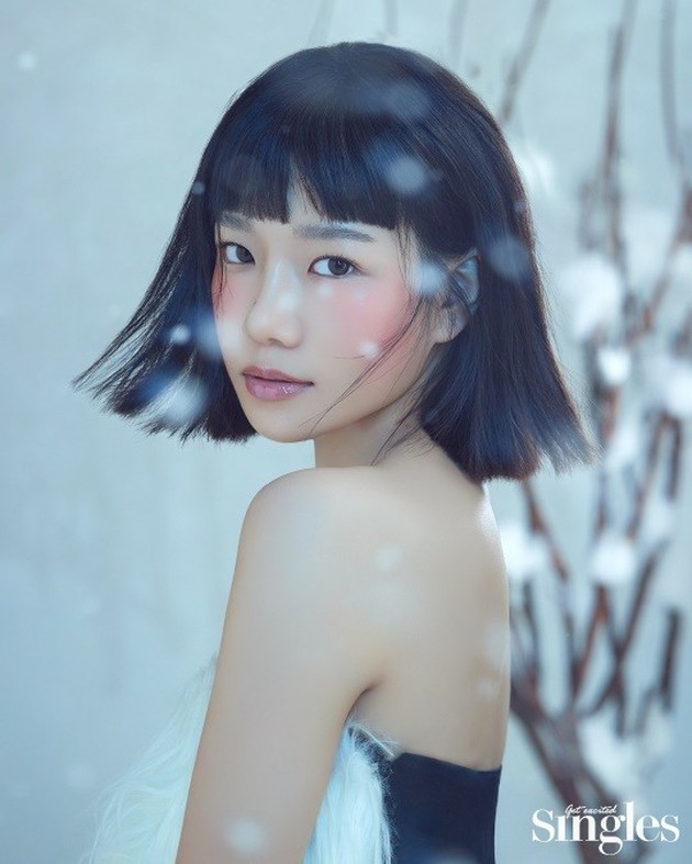 IZ*ONE」チョ・ユリ、真っ白な冬の妖精…儚げなムードの美貌に視線集中
