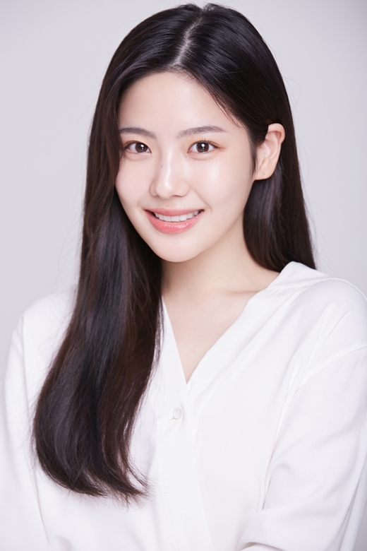元gugudan」ヘヨン、活動名をチョ・アラムに変更…女優転向「新しい出発 