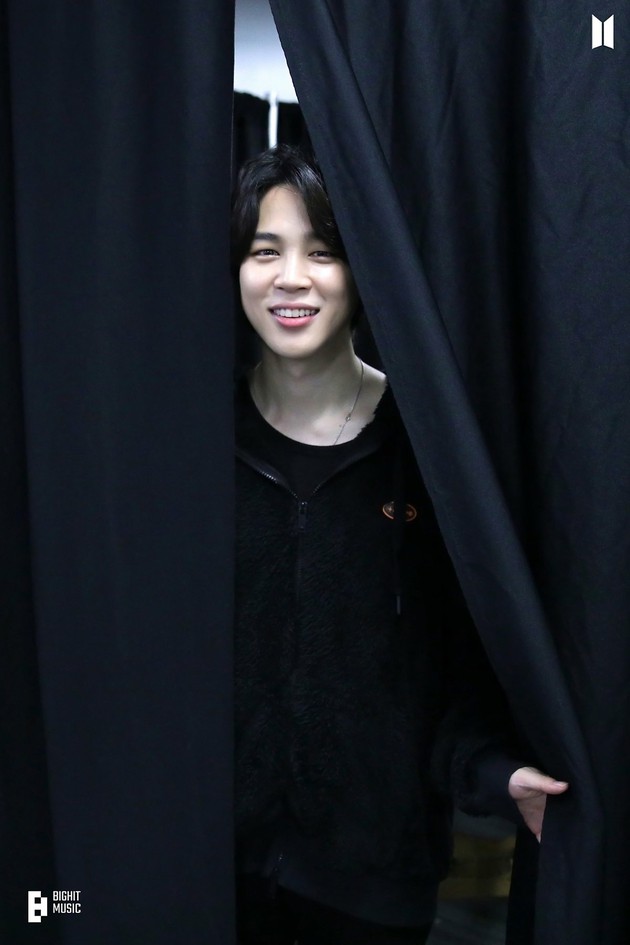BTS（防弾少年団）」ジミン、舞台でよりキラキラ輝く…ロサンゼルス