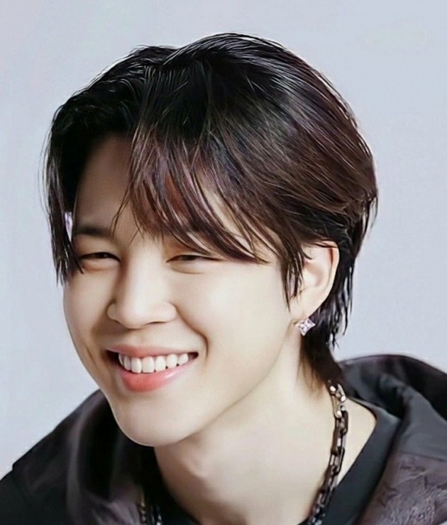 BTS（防弾少年団）」ジミン、“暑さを吹き飛ばすような明るい笑顔の