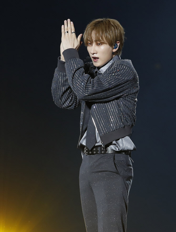 SUPER JUNIOR」ウニョク、家族の大切さを知った… 心強い家族”SMと