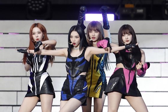 aespa  2022 smtown in 水原MD ウィンター ①⓪ aespa 2022 smtown in 水原MD ウィンター ①⓪ FbVm9S7aQAATuv2