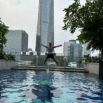 <span class="title">俳優チ・チャンウク、ジャカルタのプールで浮き輪をしてジャンプ…かわいい姿にキュン</span>