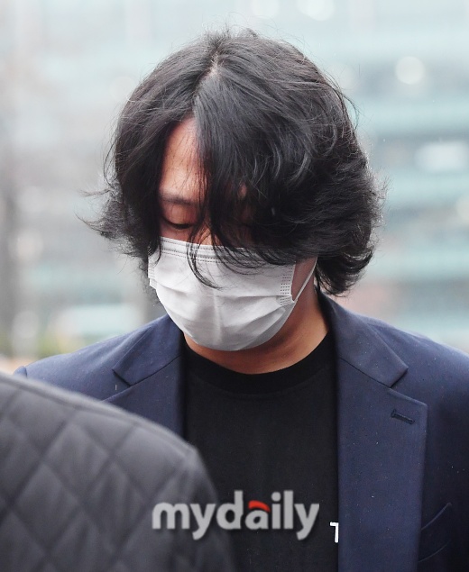 ヒムチャン(元B.A.P)、最初の強制わいせつ容疑が控訴審でも懲役10か月の判決…法廷で拘束 KPOP、韓国エンタメニュース、取材