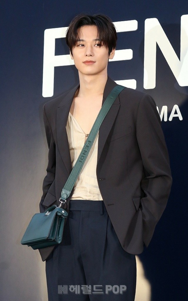 大阪　ジュヨン 10a008ed96346d336b03753816080f