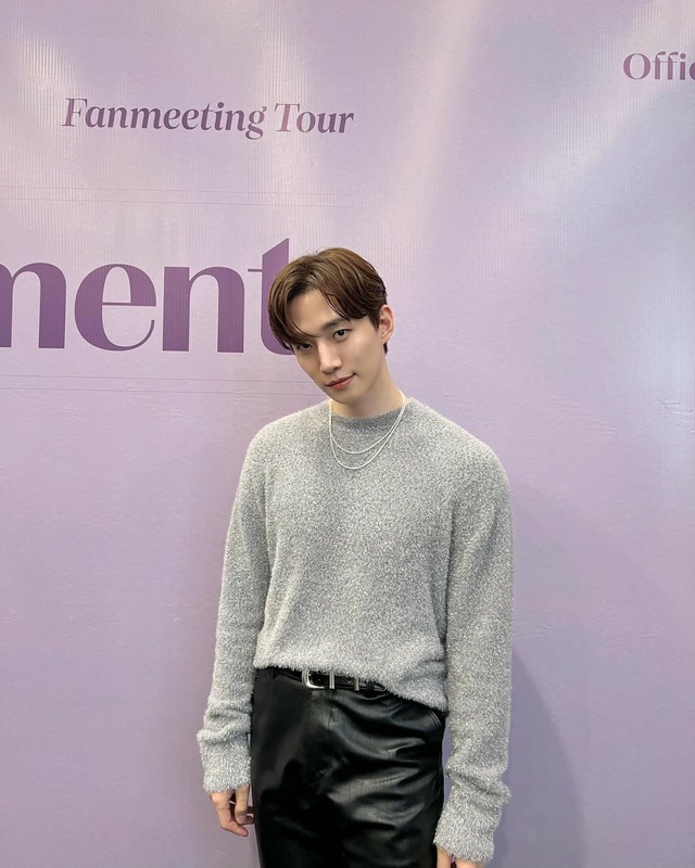 2PM」ジュノ、ジャカルタでのファンミを終えてファンにあいさつ…“香港