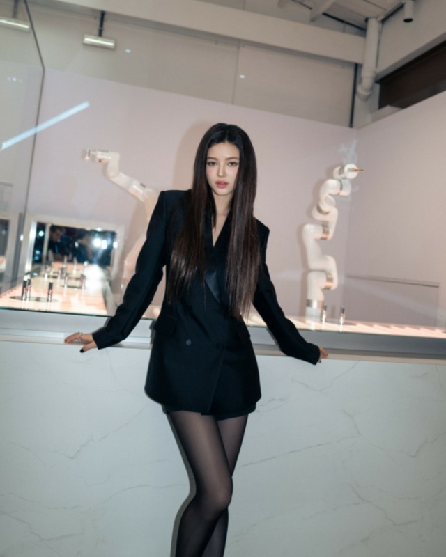 1fae1a35338454291d4cf11facd962