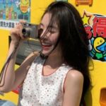 「Red Velvet」アイリーン、近況公開…日本の自販機の前で笑顔