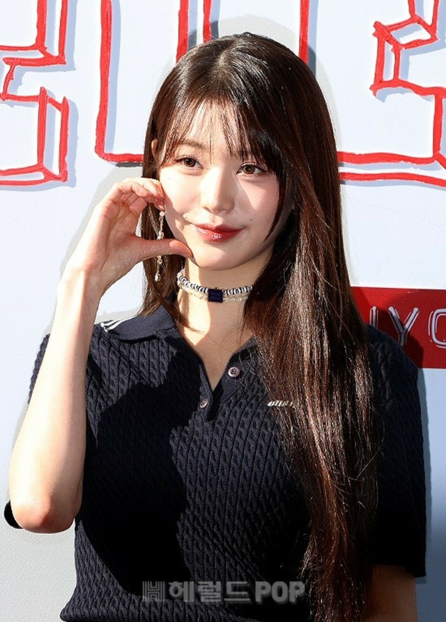 フォト】「IVE」チャン・ウォニョン、“MIU MIU”の女神 | K-POP、韓国