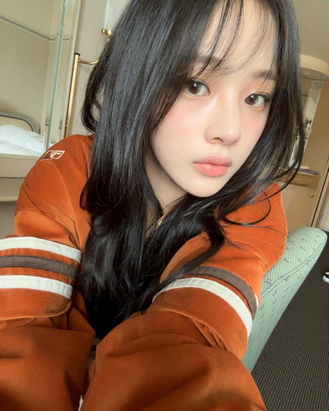 NewJeans」ミンジ、かわいすぎるビジュアル…インスタに日本語で