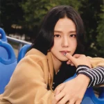 トミー ヒルフィガーが、K-POPのスーパースター JISOO(ジス/BLACKPINK)をブランドアンバサダーに起用FALL 2024キャンペーンのニューフェイスとして登場