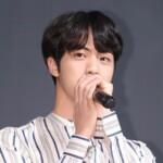 「BTS」JIN、バラエティー番組出演に続いて除隊後3日でアルバム準備に突入…ファンへの限りない愛情