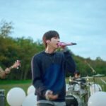 「BTS」JIN、ソロアルバム「Happy」のタイトル曲「Running Wild」のライブクリップを公開（動画あり）