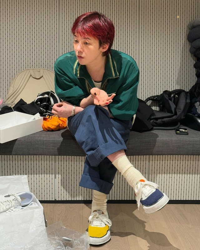 クランクの顔デザイン ミニ机 ジヨン G-DRAGON❣️ クランクの顔デザイン ミニ机 ジヨン G-DRAGON❣️ G-DRAGON（BIGBANG