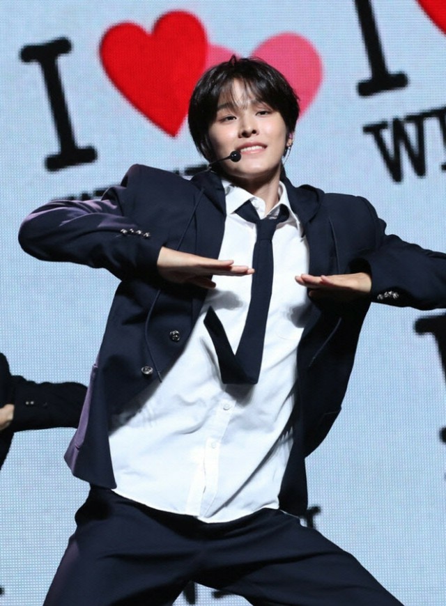 d8fc21b1baf74d93cb70ddf31309cd