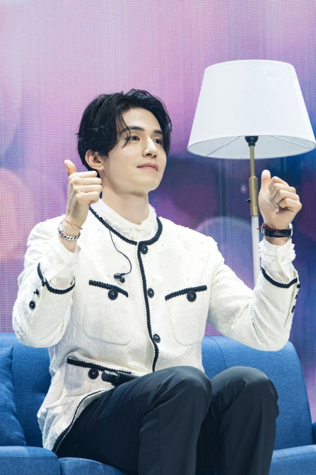 イドンウク JAPAN OFFICIAL FANCLUB 1st MEETING Yahoo!オークション - イ・ドンウク JAPAN OFFICIAL FANCLUB 1st