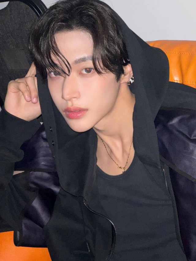 RIIZE」ウォンビン、シックスパックの腹筋を公開…息をのむような