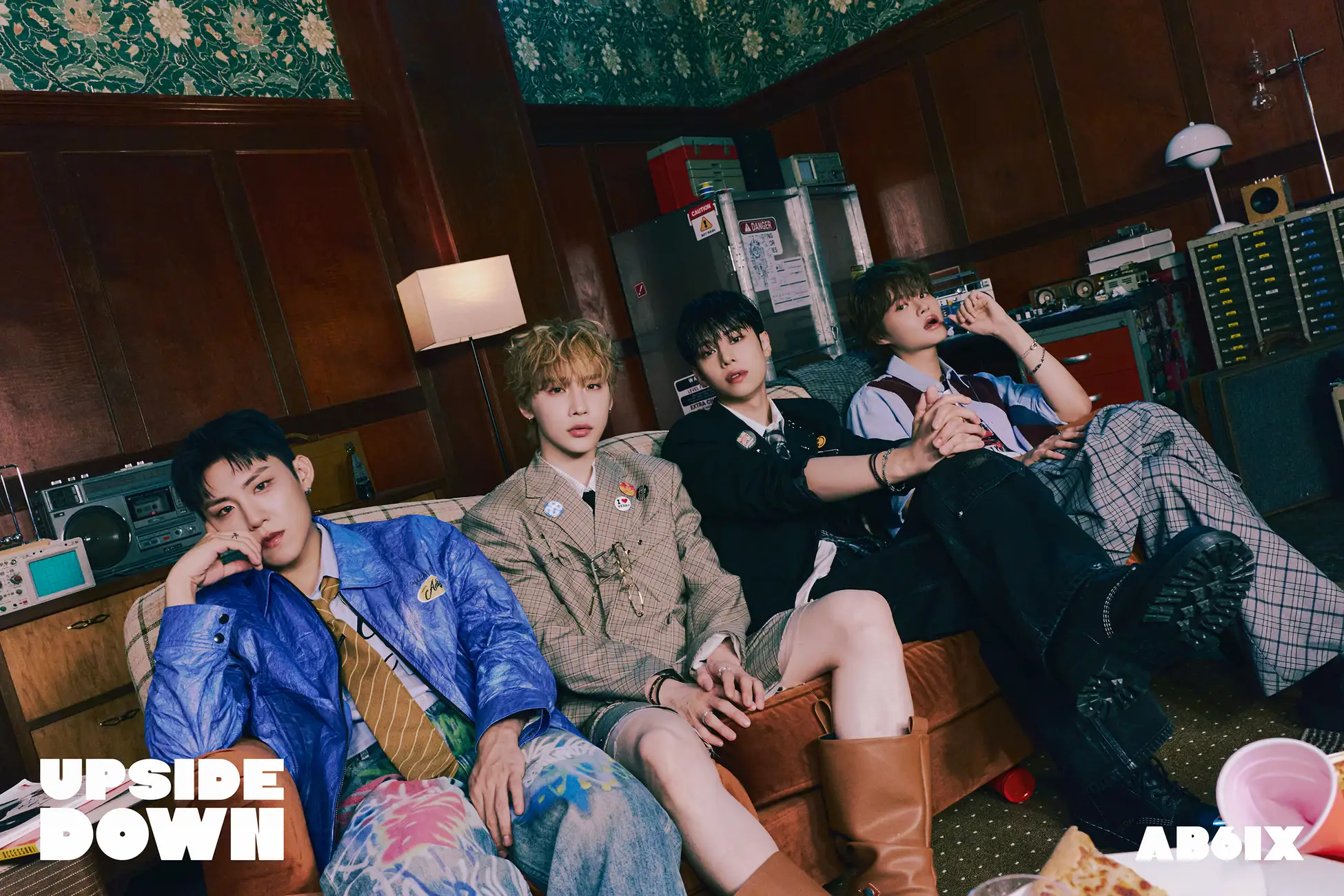 AB6IX 10TH EP [UPSIDE DOWN] 日本限定特典付き正規輸入盤の販売