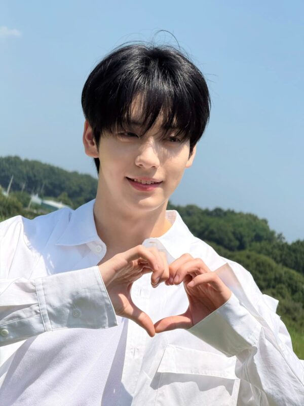 TOMORROW X TOGETHER」スビン、「Beautiful Strangers」の活動を終えた