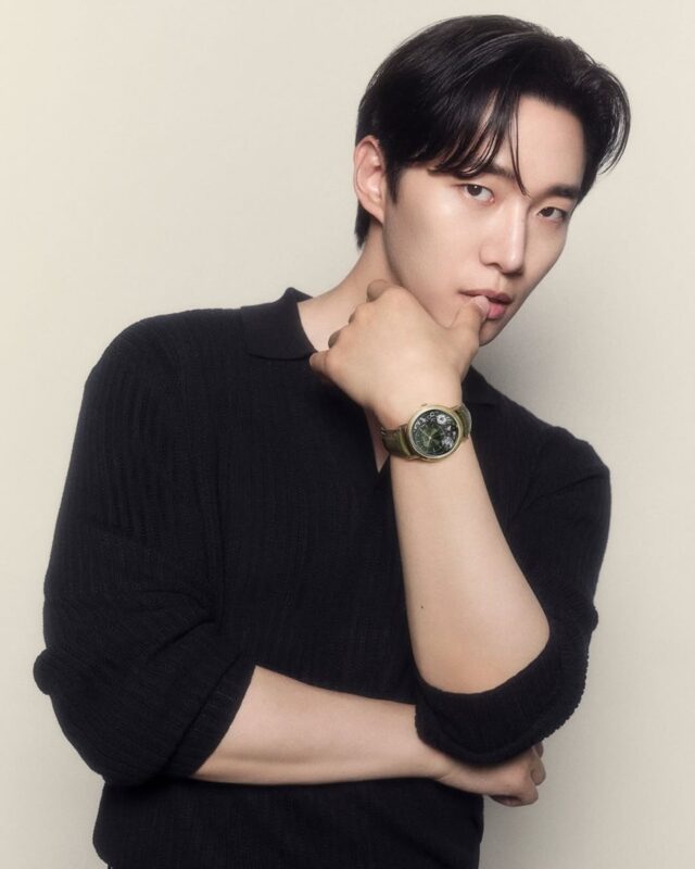 2PM」ジュノ、シックなまなざしにクラクラ | K-POP、韓国エンタメ