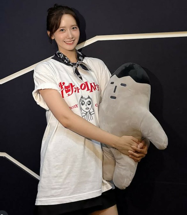 ユナ（少女時代）、アップヘアで清純美 | K-POP、韓国エンタメニュース