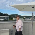 イム・シワン、明るいヘアカラーに変身…ピンクのシャツがよく似合う少年のようなビジュアル