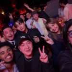「BTS」V、パーティーでキムパプ丸ごと持って食べるおちゃめな魅力