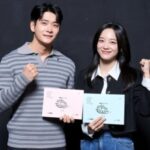 カン・テオ＆キム・セジョン、時代劇「この川には月が流れる」の主演にキャスティング…台本読み合わせ現場を公開
