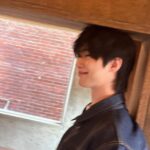 ビョン・ウソク、デニムオンデニムを着こなす美男子…温かいオーラでイケメンが限度超過