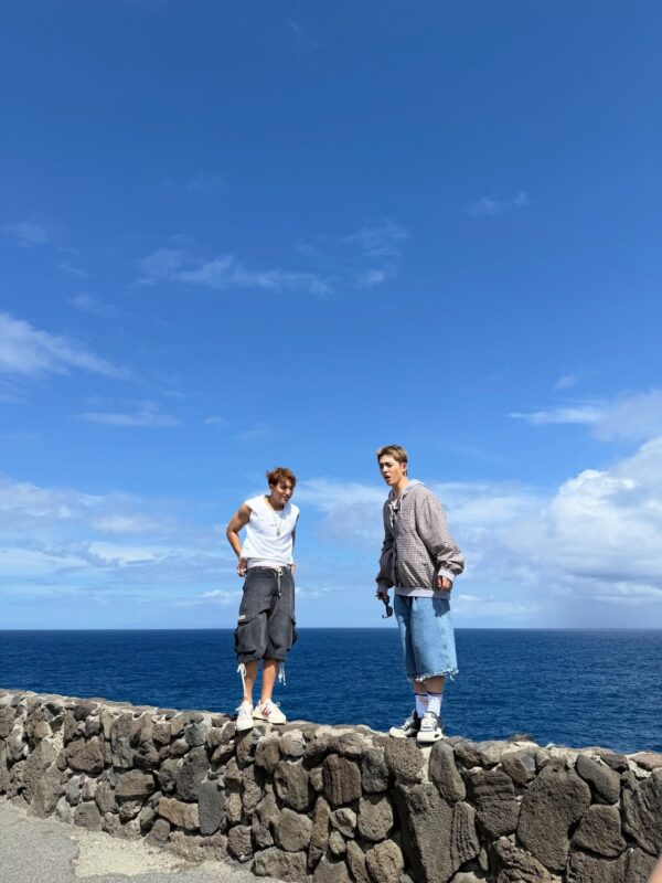 SEVENTEEN」ミンギュ、S.COUPSとのユニットのハワイでの撮影の